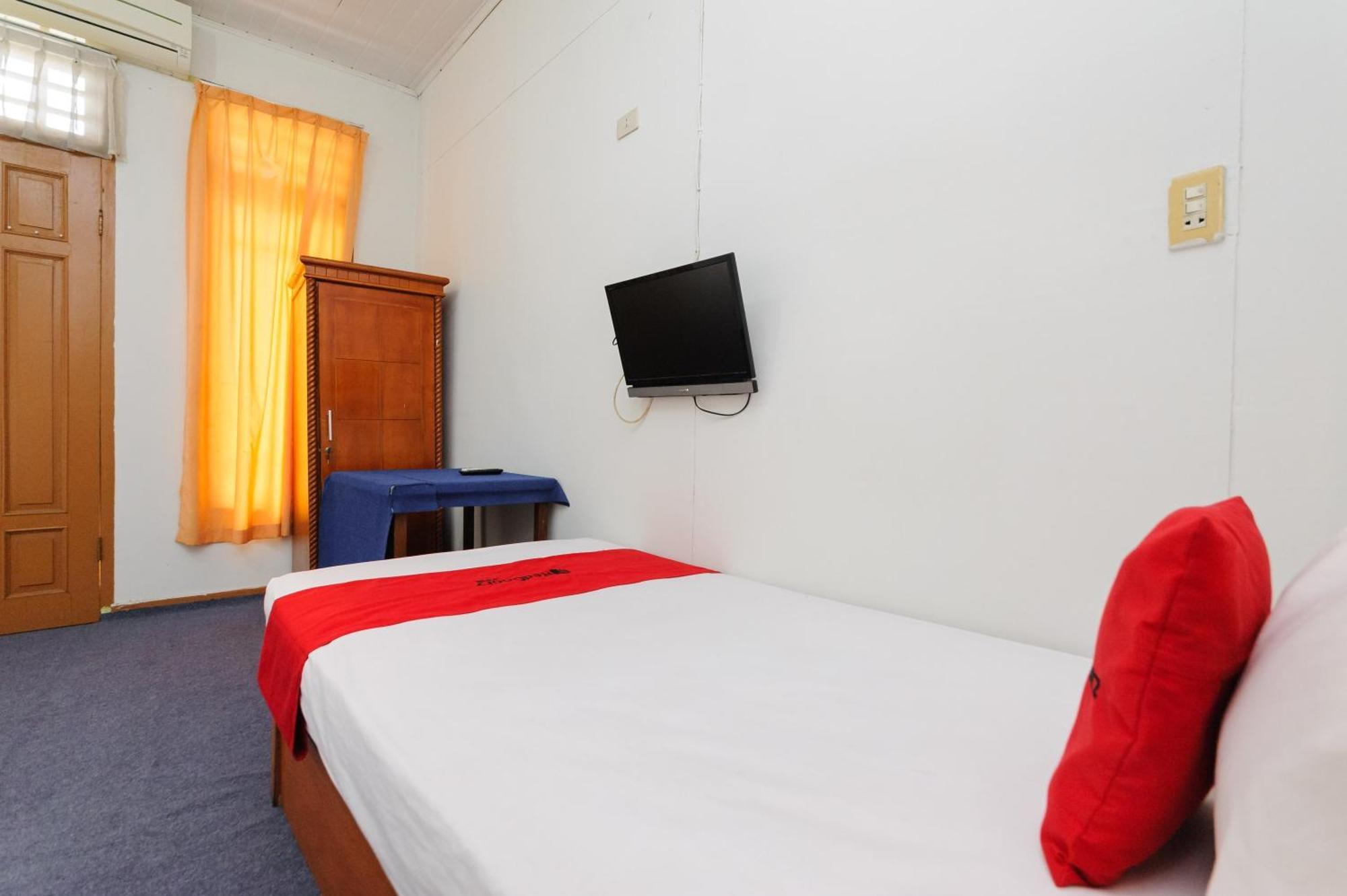 Hotel Reddoorz Syariah @ Panglima Nyak Makam Aceh 2
